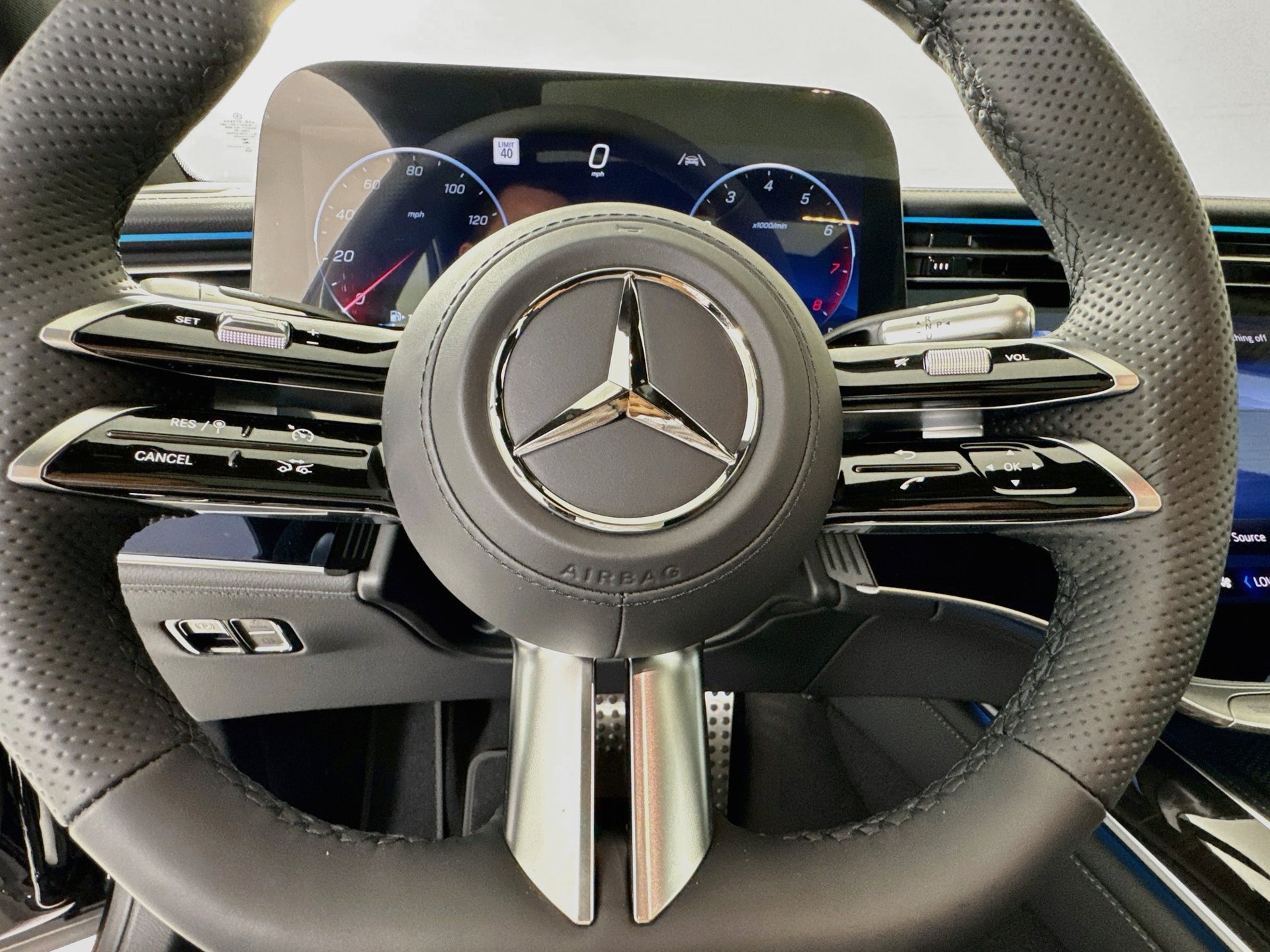New 2027 Mercedes-Benz S 580 4MATIC Sedan image 12