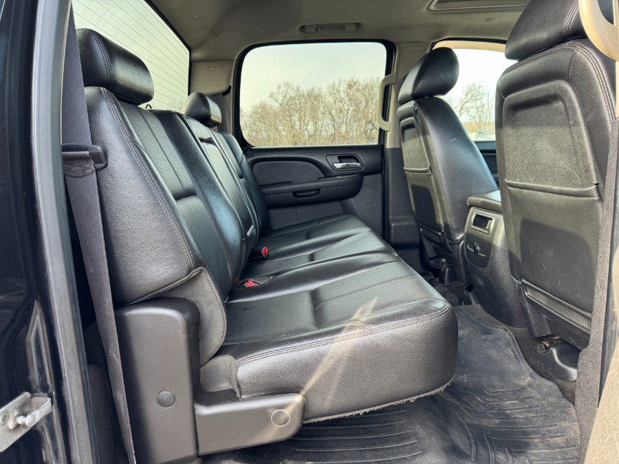 Used 2012 Chevrolet Silverado 3500 LTZ image 17