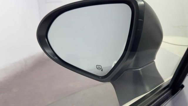 Used 2024 Toyota GR86 RWD image 11
