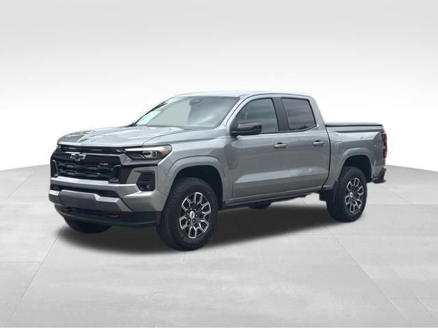 Used 2024 Chevrolet Colorado Z71 w/ Z71 Convenience Package 2 AWD/4WD image 9