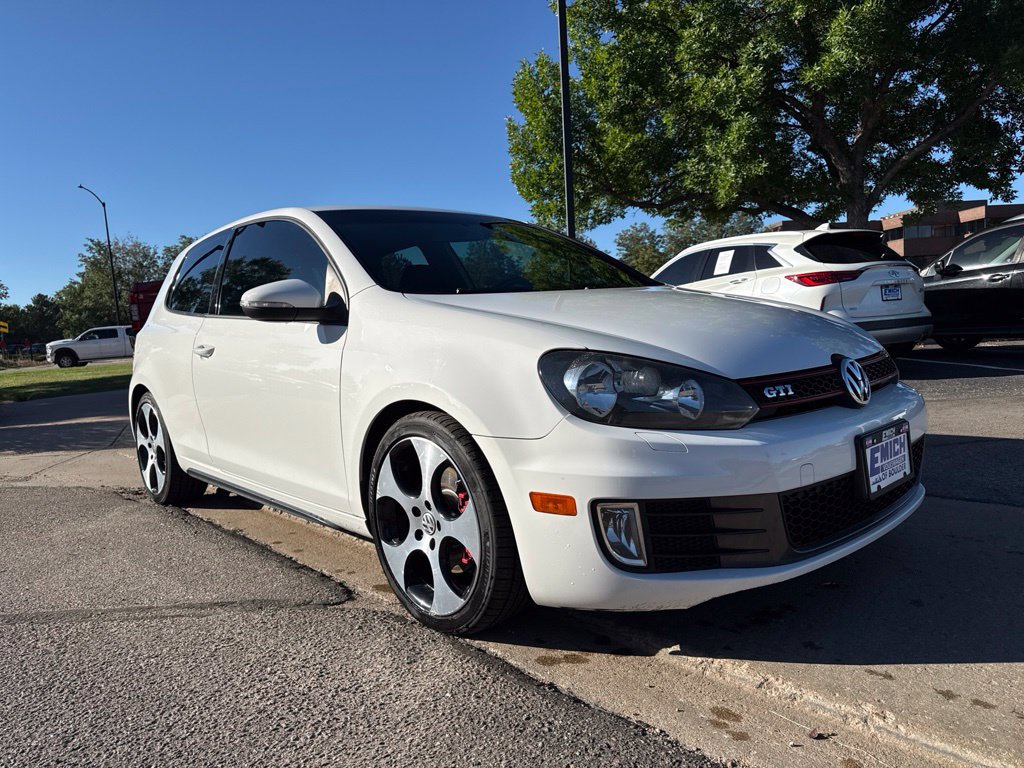 Used 2011 Volkswagen Golf 2-Door FWD image 7
