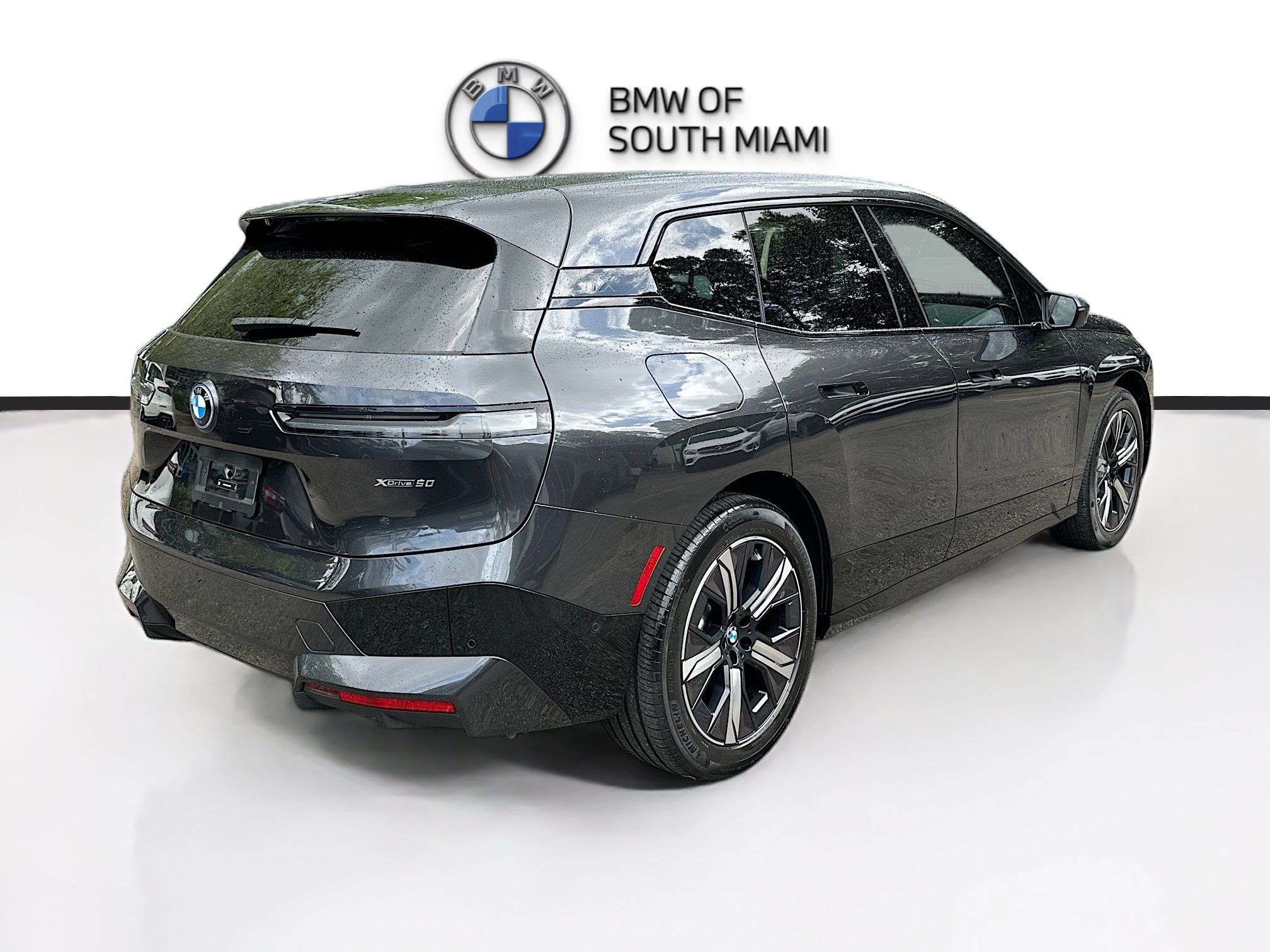 Certified 2025 BMW iX xDrive50 image 7