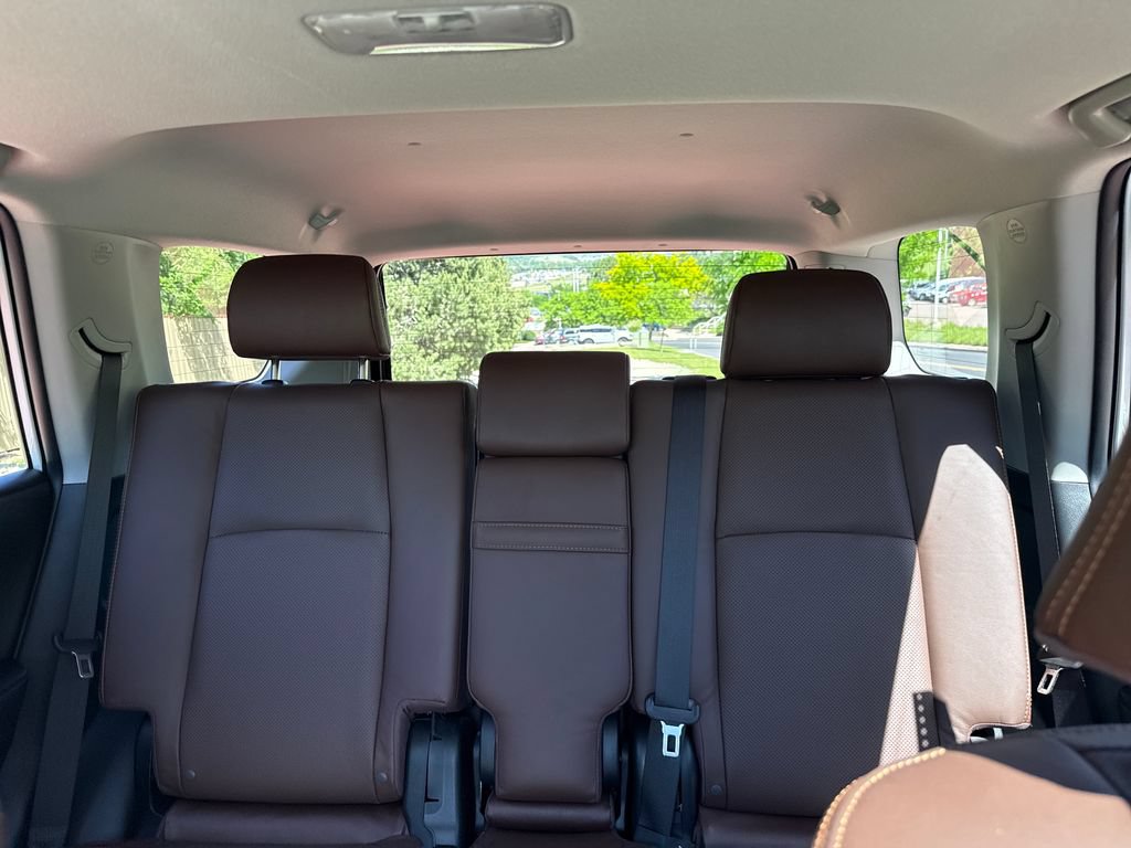 Used 2024 Toyota 4Runner Limited AWD/4WD image 27