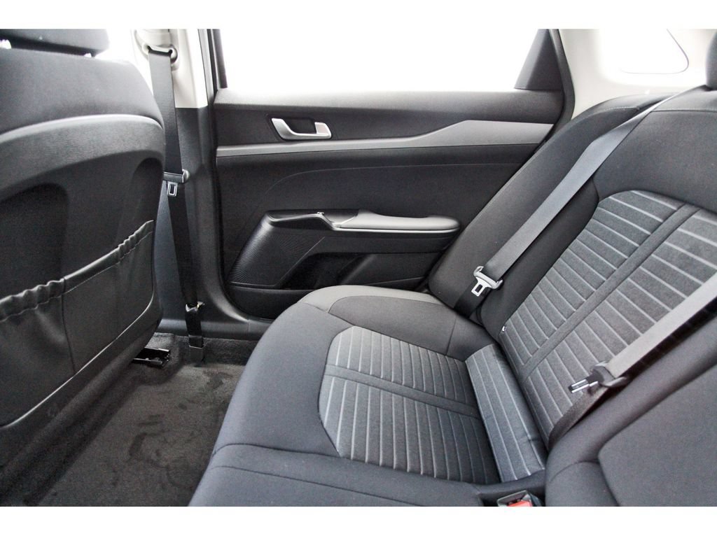 New 2026 Kia K5 LXS FWD image 11