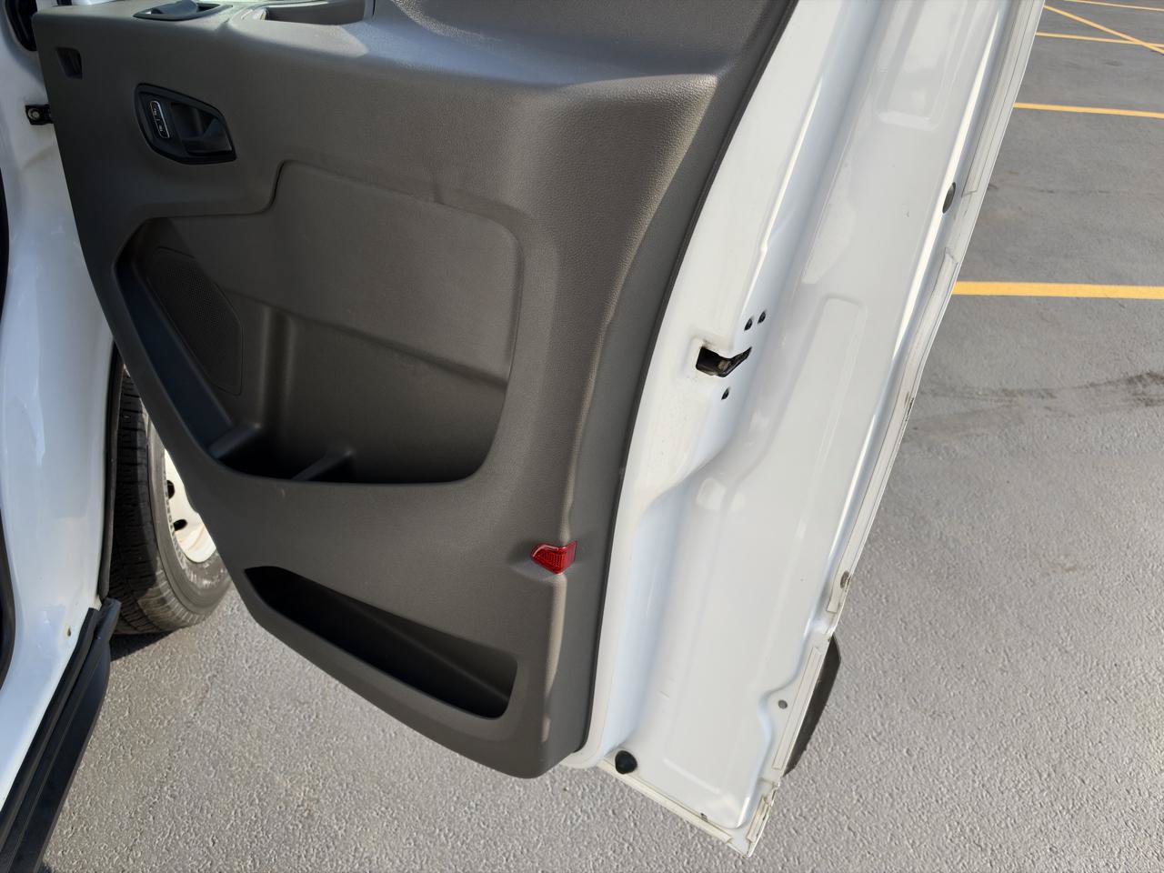 Used 2022 Ford Transit 250 148 High Roof RWD image 12