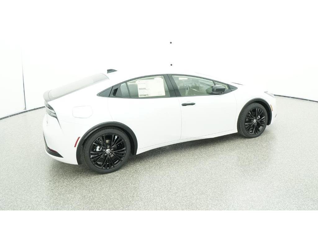 Used 2026 Toyota Prius Plug-In Hybrid FWD image 10