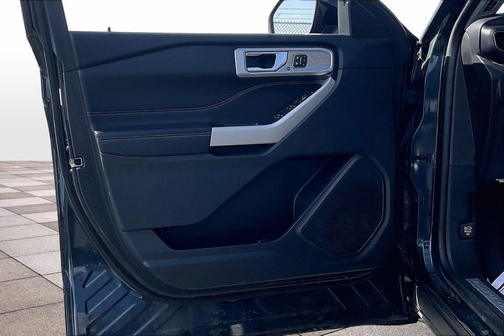 Used 2023 Ford Explorer Limited w/ Hybrid Equipment Group 310A AWD/4WD image 22