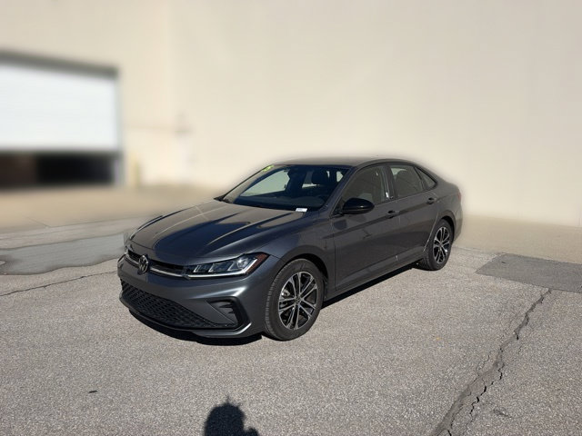 Used 2025 Volkswagen Jetta Sport FWD image 12