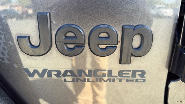 Used 2020 Jeep Wrangler Unlimited Sport image 12