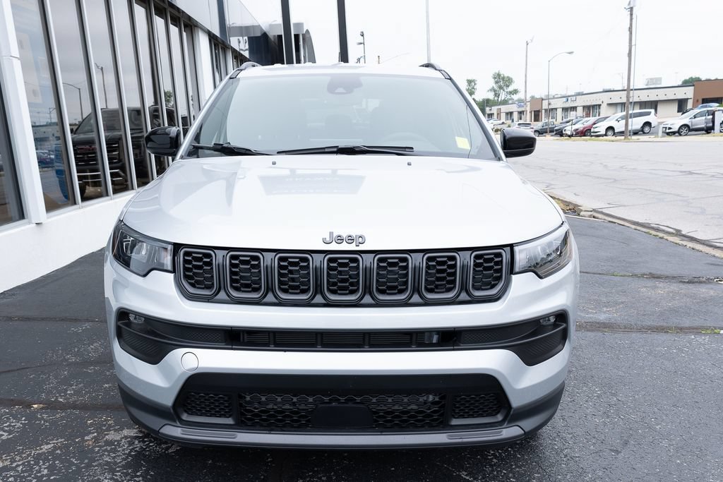 Used 2026 Jeep Compass Latitude w/ Quick Order Package 29K AWD/4WD image 21