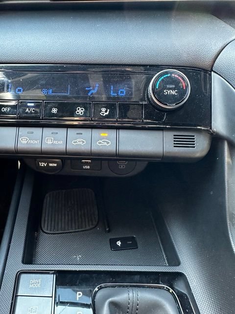 Certified 2025 Hyundai Elantra Sport FWD image 30