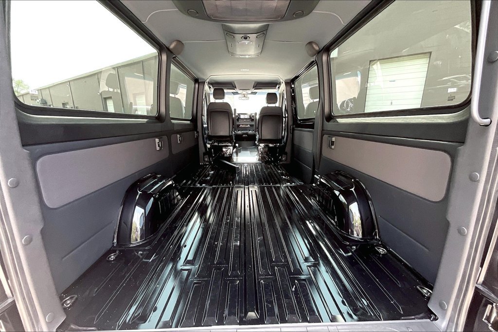 New 2025 Mercedes-Benz Sprinter 2500 image 9