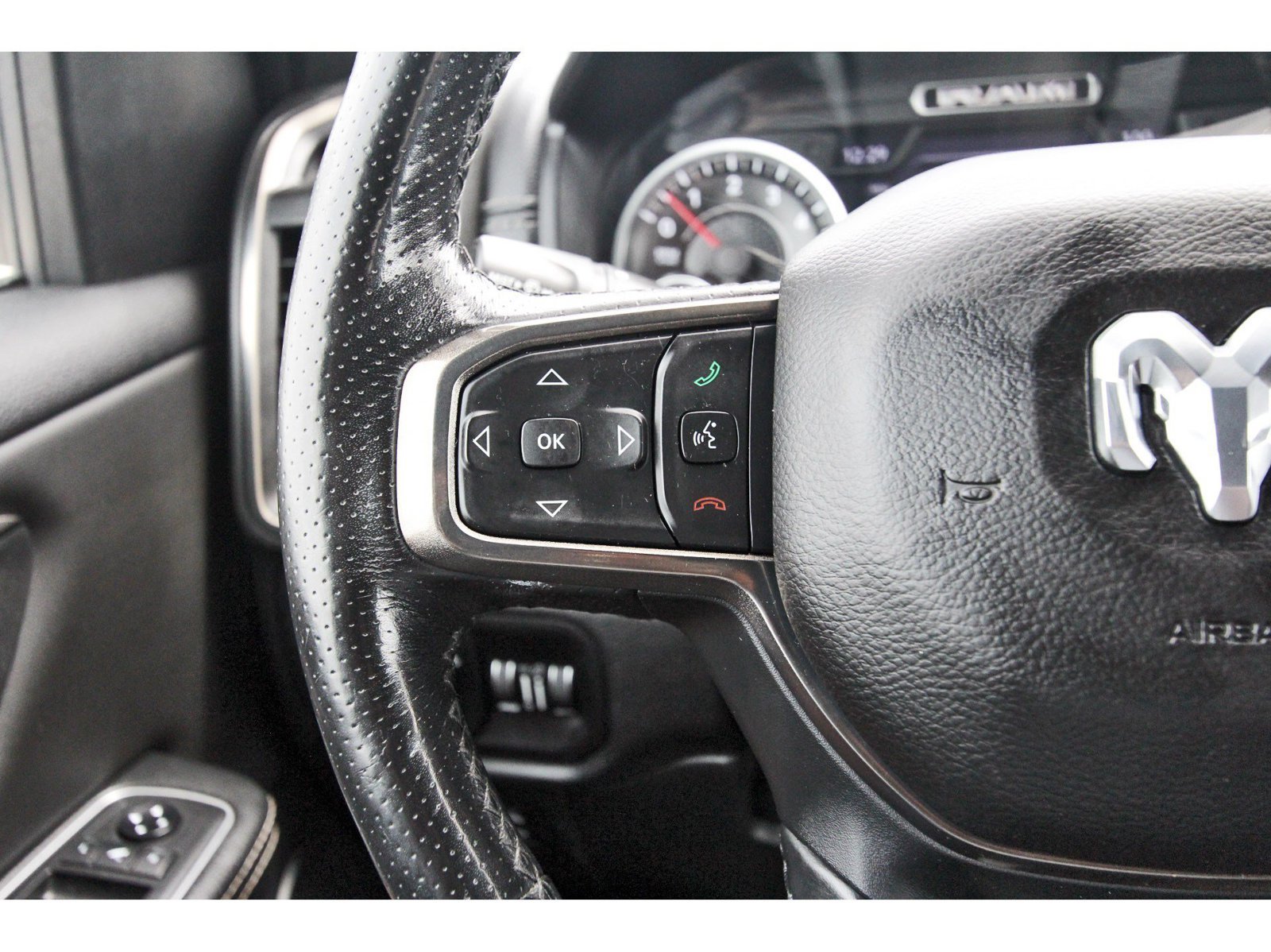 Used 2019 RAM 1500 Sport w/ Level 2 Equipment Group AWD/4WD image 23