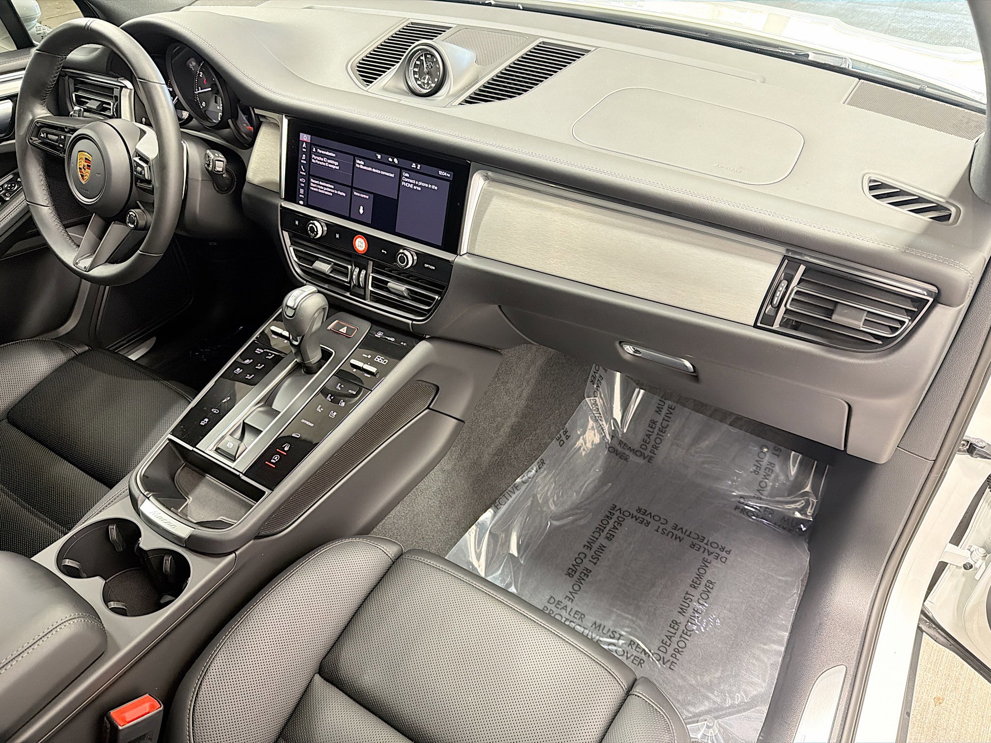 Used 2025 Porsche Macan S image 15