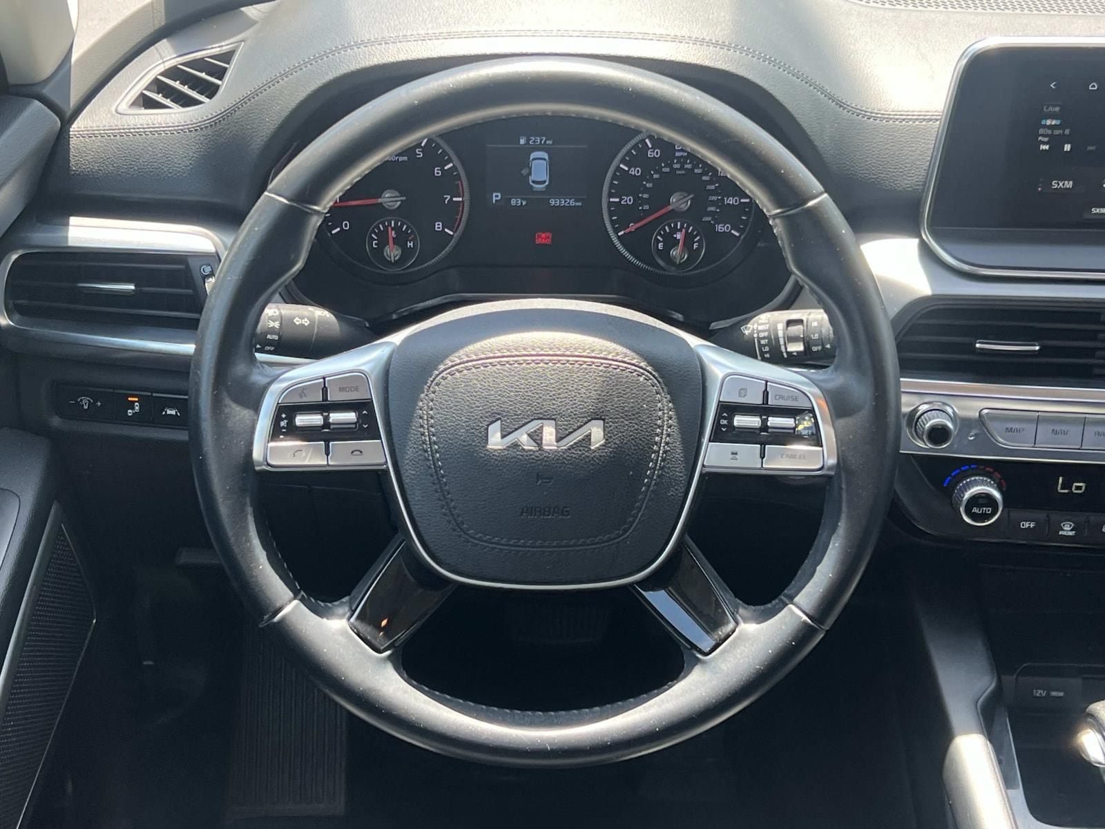 Used 2022 Kia Telluride LX AWD/4WD image 25