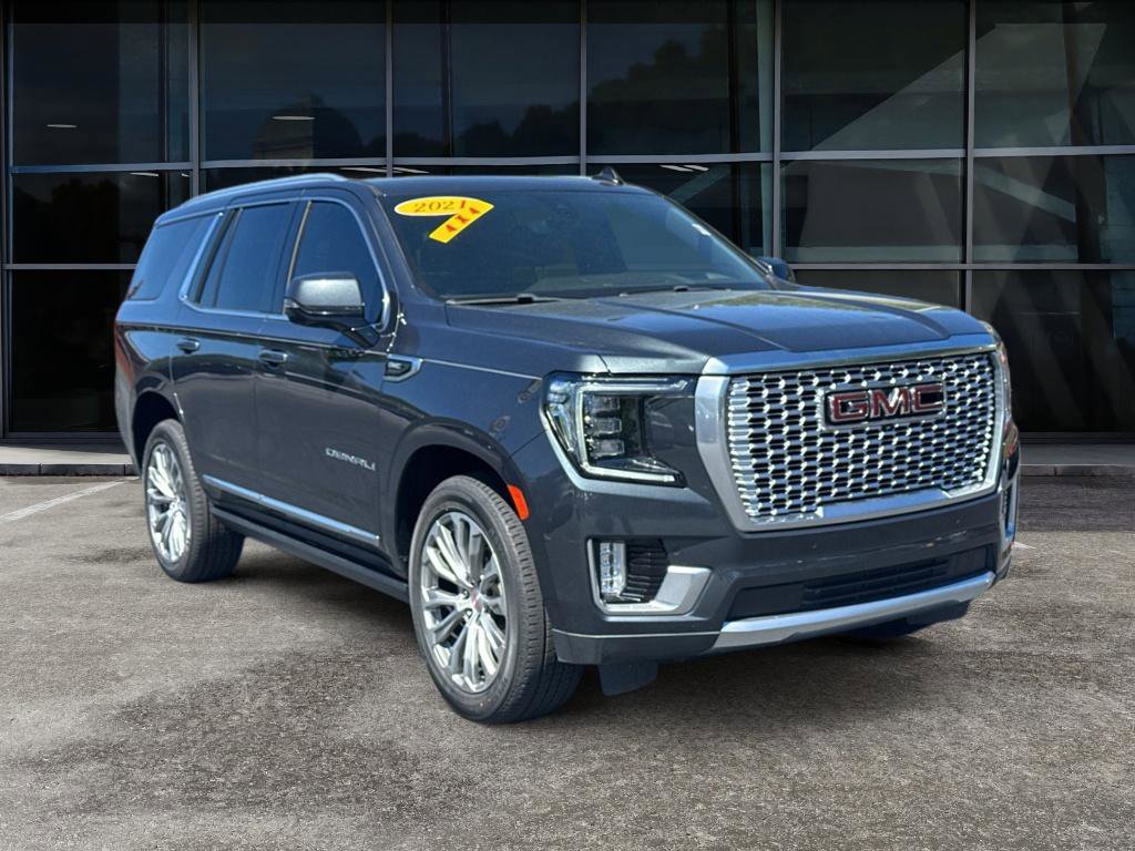 Used 2021 GMC Yukon Denali w/ Denali Premium Package AWD/4WD image 3