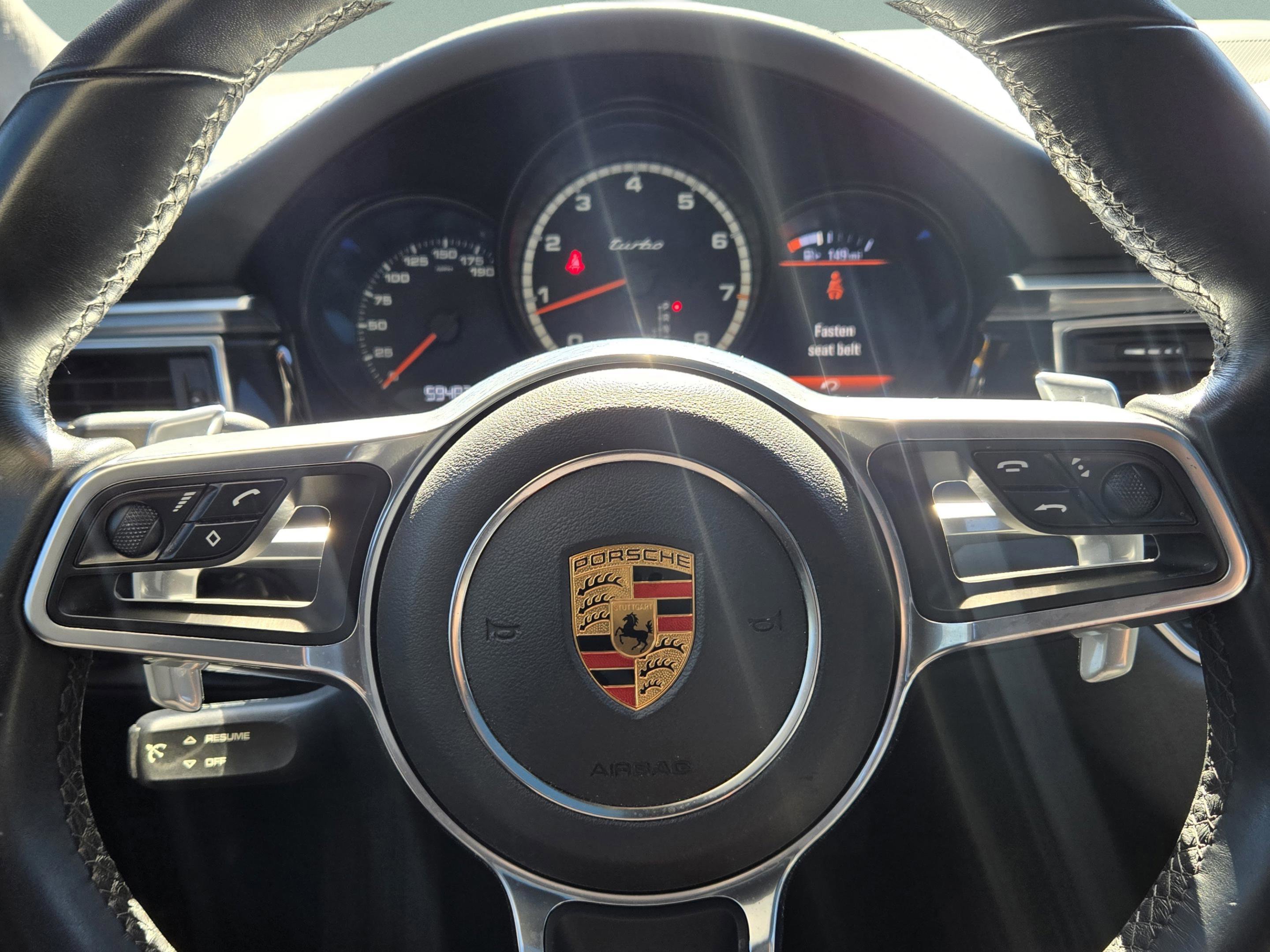 Used 2018 Porsche Macan Turbo image 17