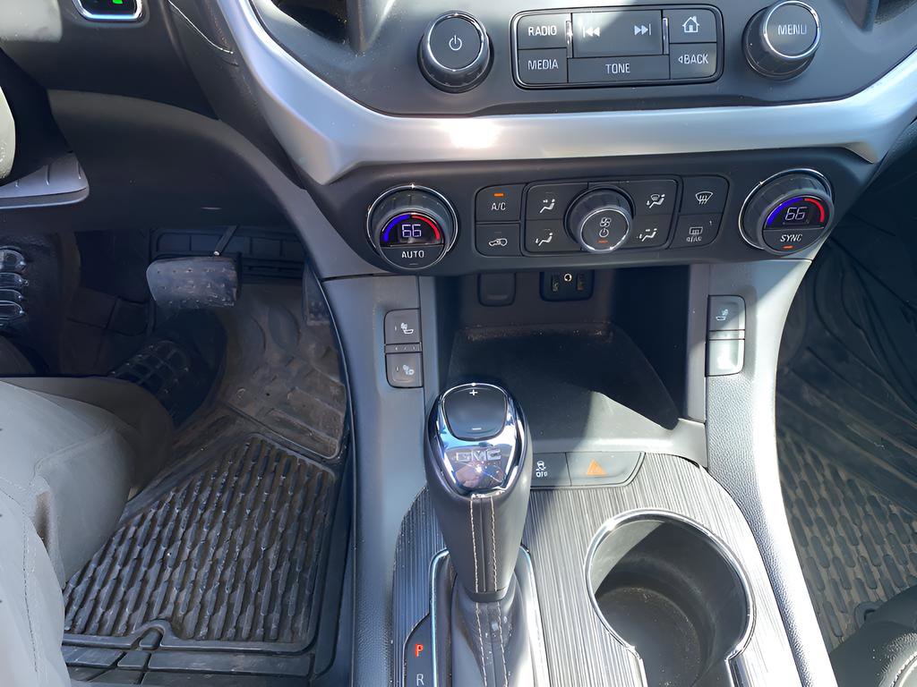 Used 2018 GMC Acadia SLT image 15