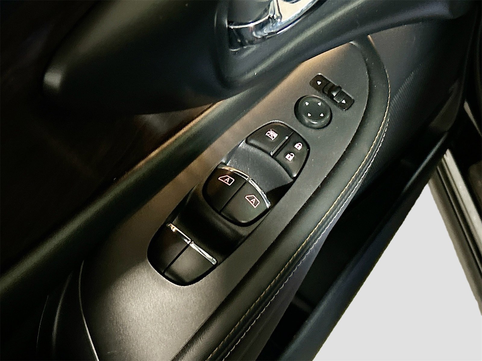 Used 2022 Nissan Murano Platinum w/ Cargo Package image 18