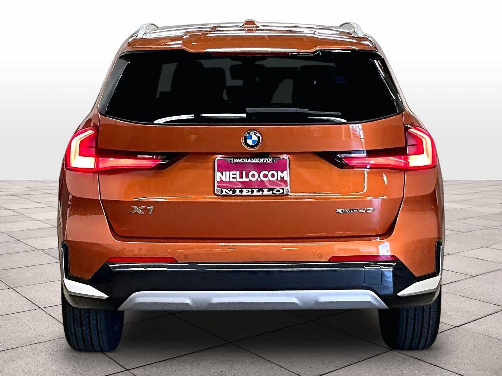 Used 2024 BMW X1 xDrive28i w/ Premium Package AWD/4WD image 7