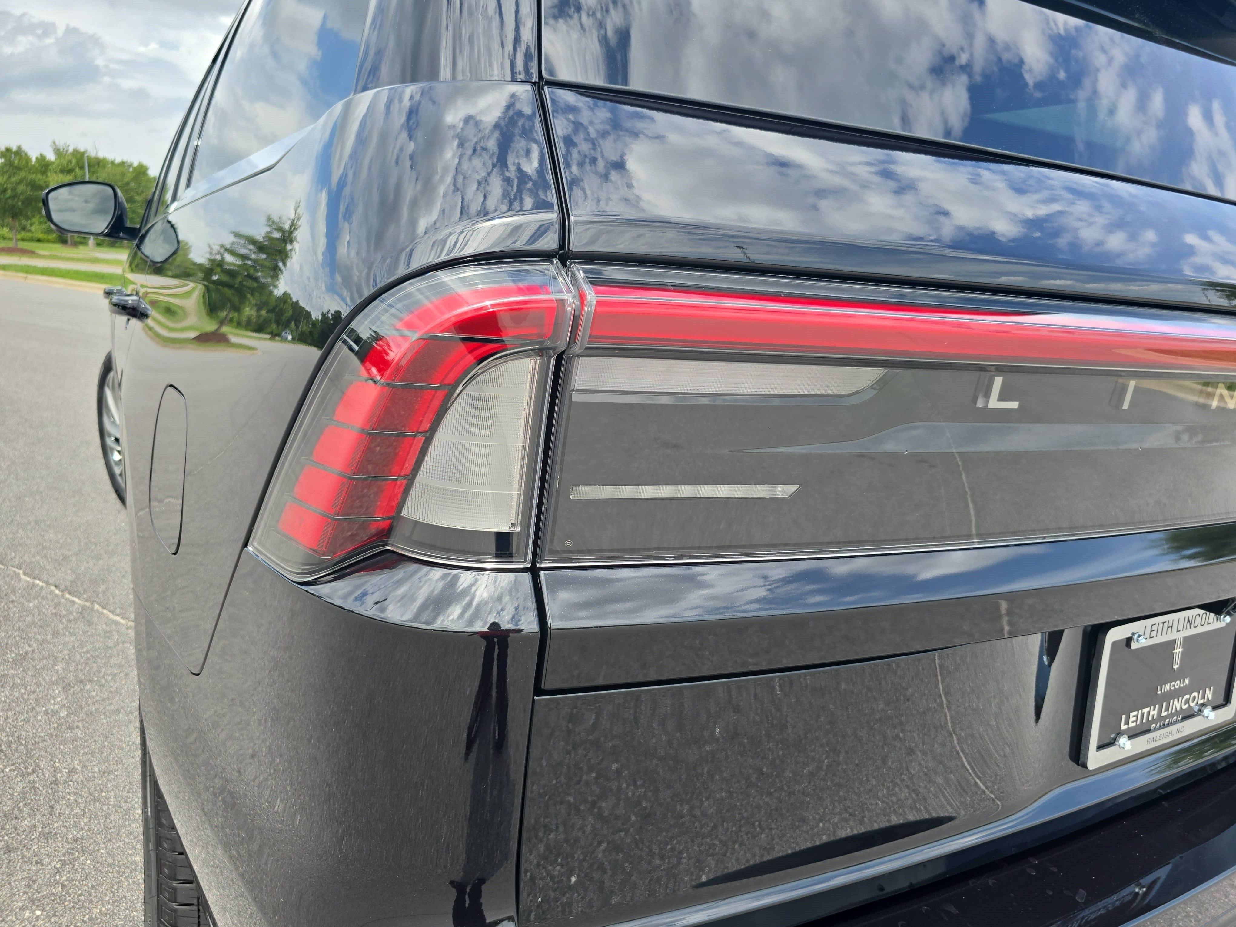 New 2027 Lincoln Navigator Reserve AWD/4WD image 36