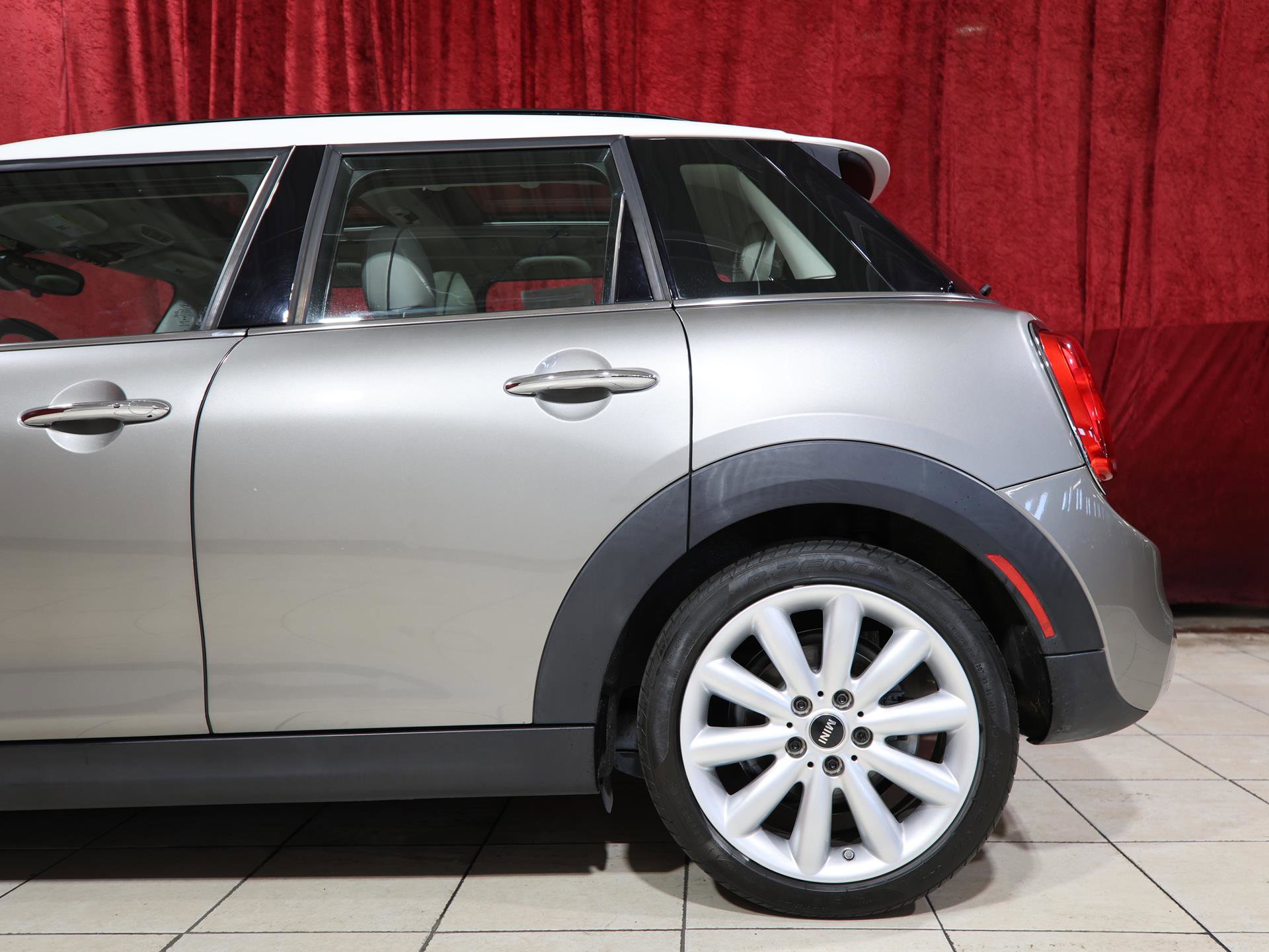 Used 2018 MINI Cooper S FWD image 6