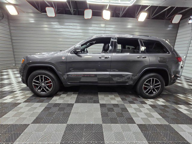 Used 2018 Jeep Grand Cherokee Trailhawk AWD/4WD image 9
