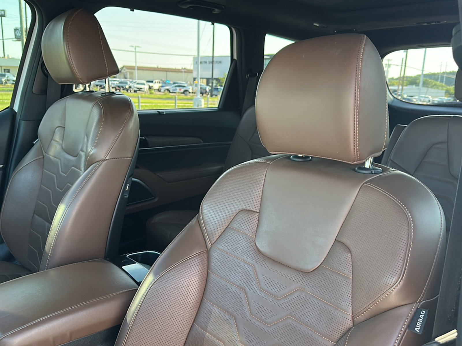 Used 2022 Kia Telluride SX w/ SX Prestige Package image 14