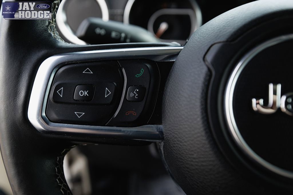 Used 2020 Jeep Gladiator Overland w/ Cold Weather Group image 22