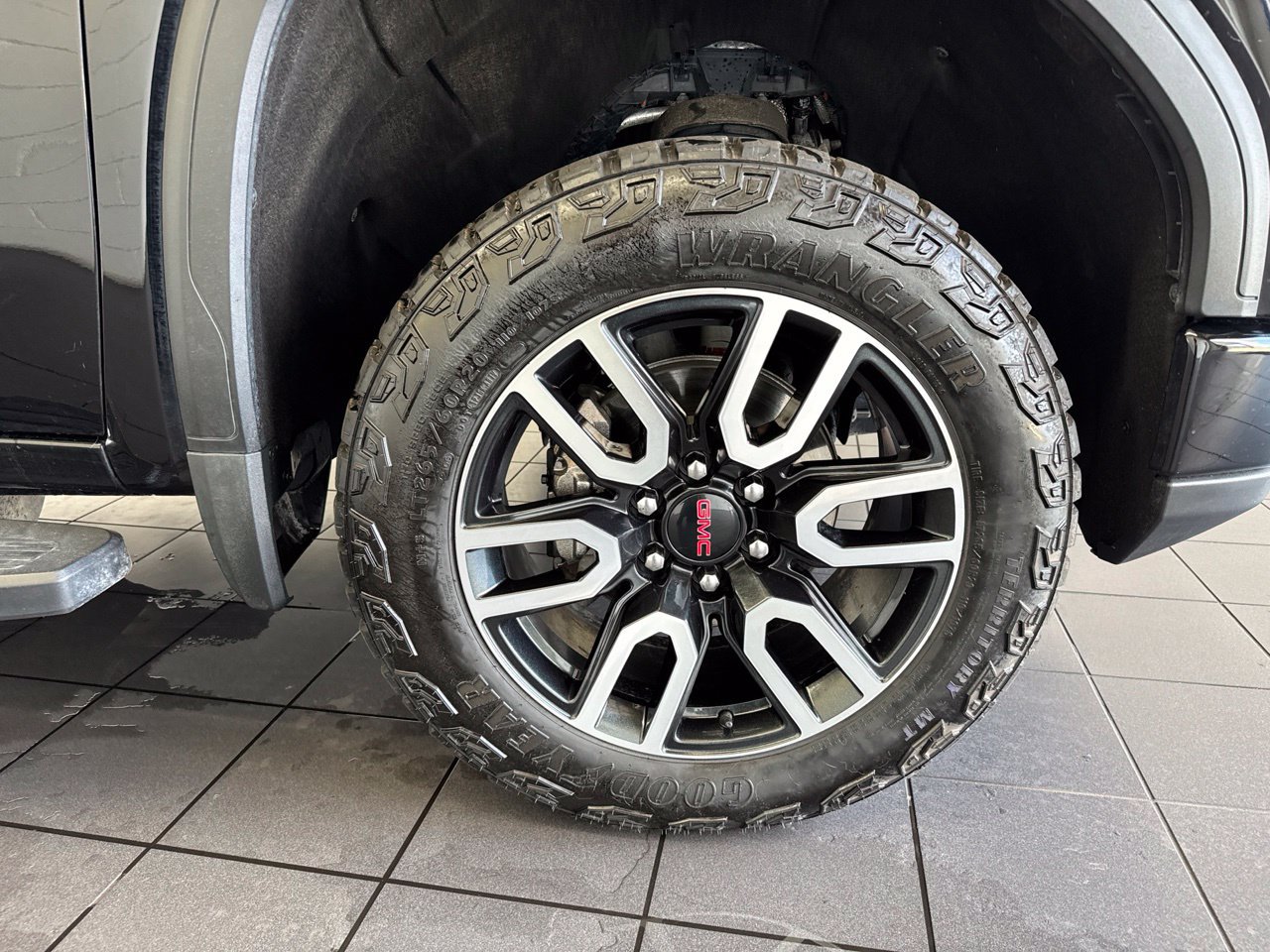 Used 2023 GMC Sierra 1500 AT4 w/ AT4 Preferred Package AWD/4WD image 57