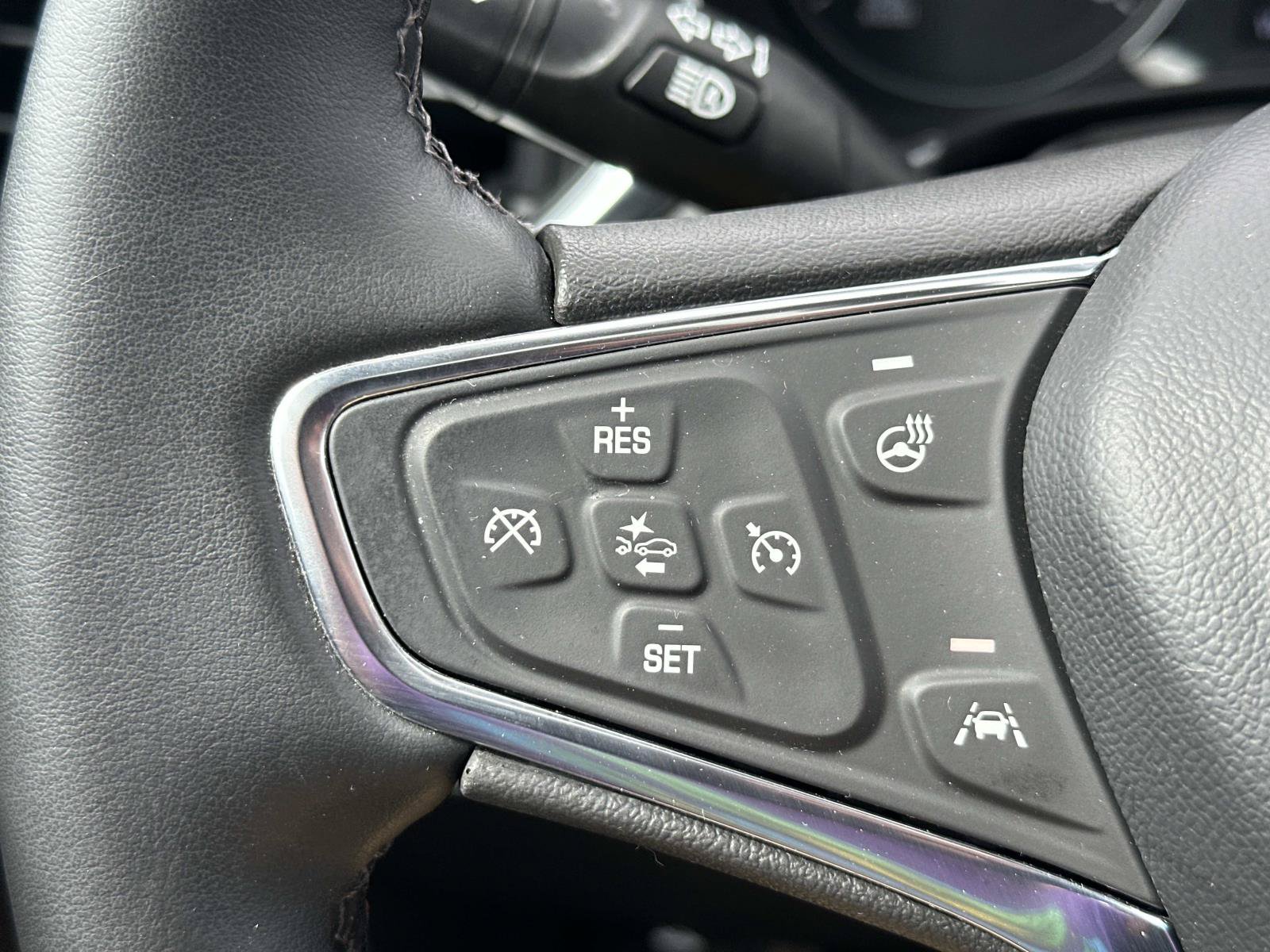 Certified 2024 Chevrolet Equinox Premier AWD/4WD image 22