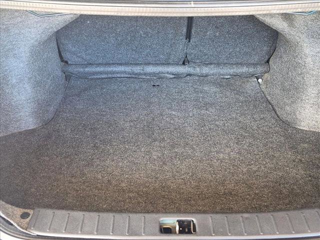 Used 2019 Nissan Versa SV FWD image 6