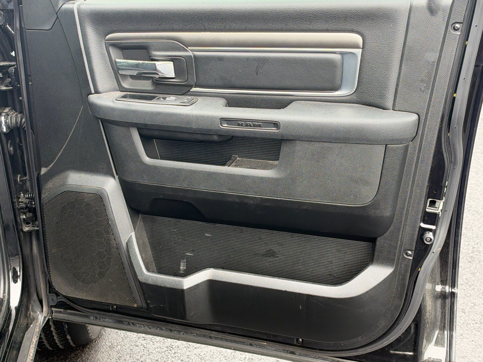 Used 2024 RAM 1500 Warlock AWD/4WD image 14