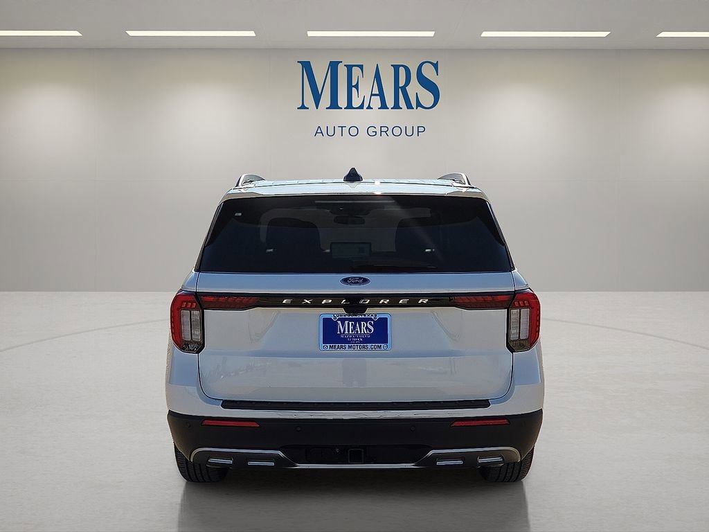 Used 2025 Ford Explorer Active w/ Active Comfort Package image 4