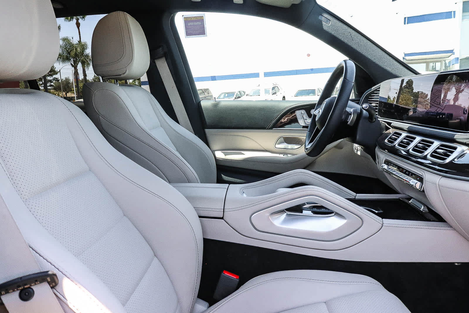 Used 2024 Mercedes-Benz GLE 350 4MATIC image 28