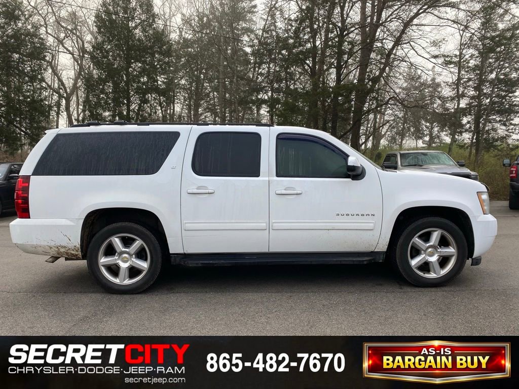 Used 2013 Chevrolet Suburban LT w/ Luxury Package image 4