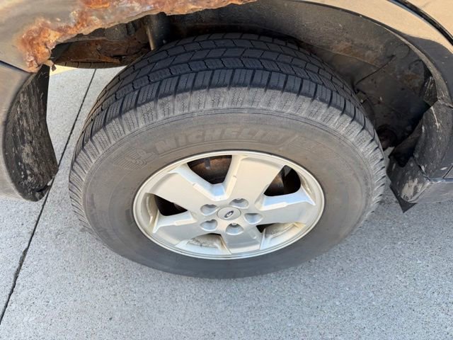 Used 2011 Ford Escape XLT w/ 201A Rapid Spec Order Code FWD image 11