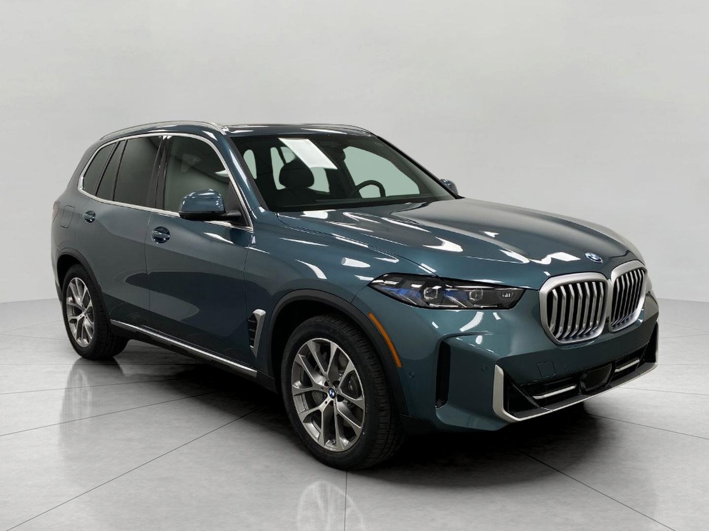 New 2026 BMW X5 xDrive50e