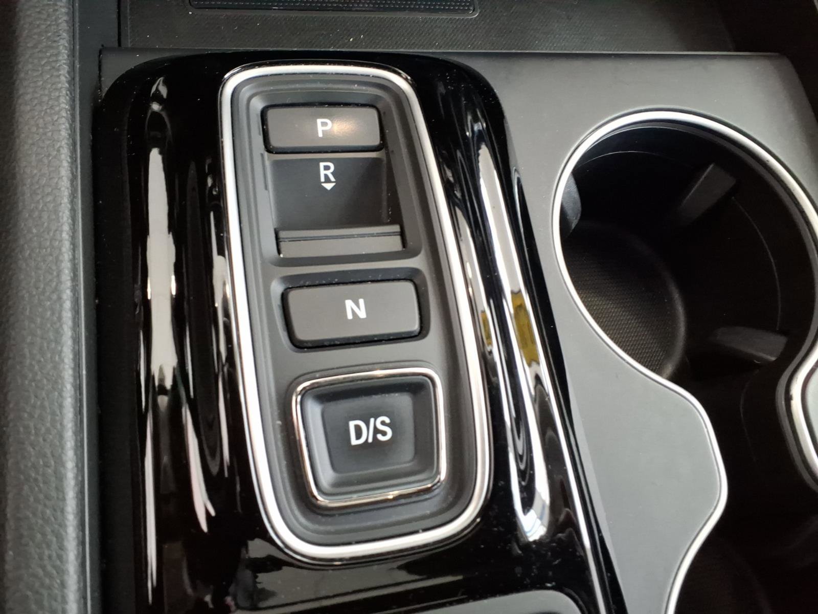 Certified 2023 Honda Pilot Touring image 23