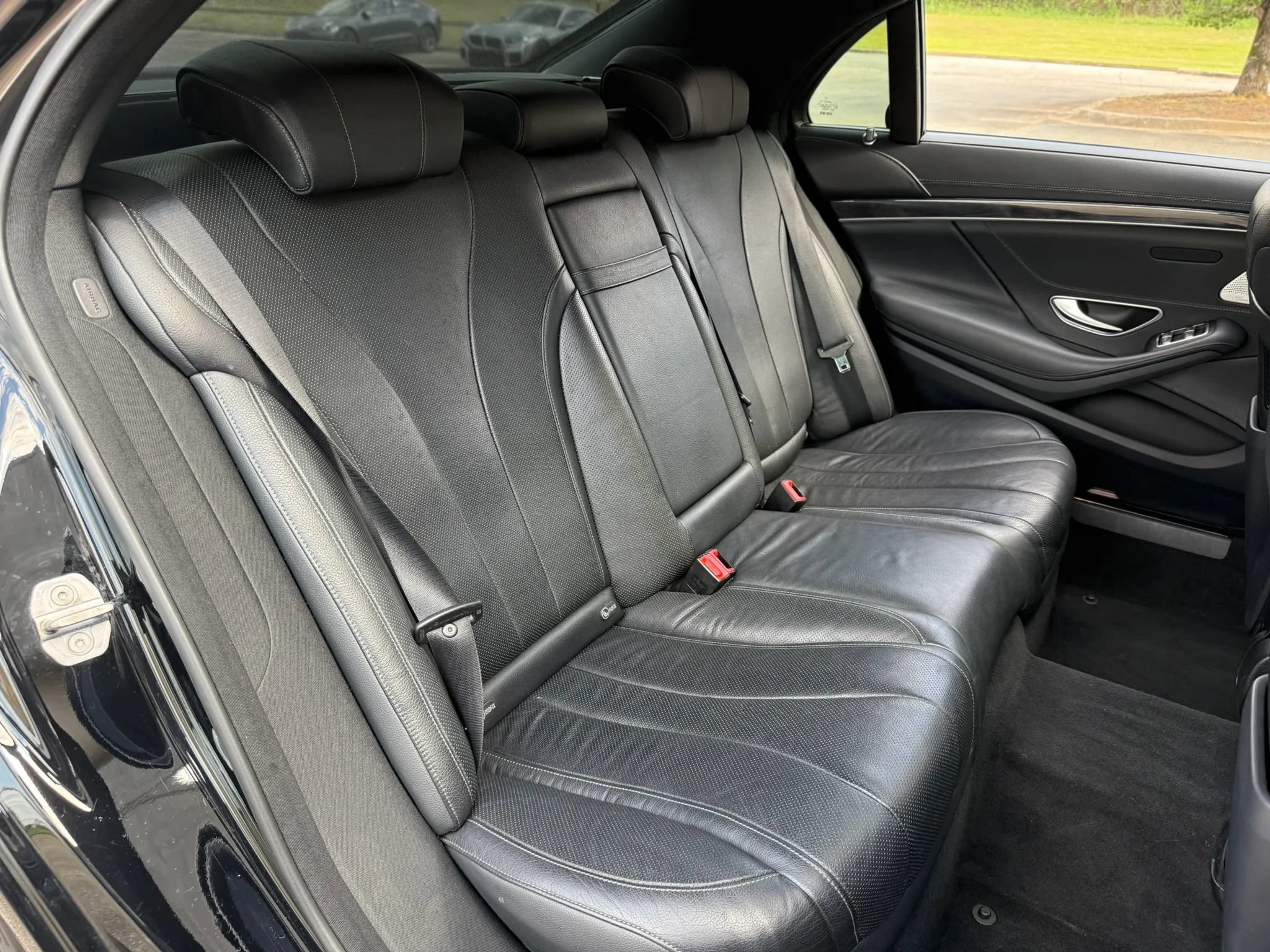 Used 2020 Mercedes-Benz S 450 Sedan image 29