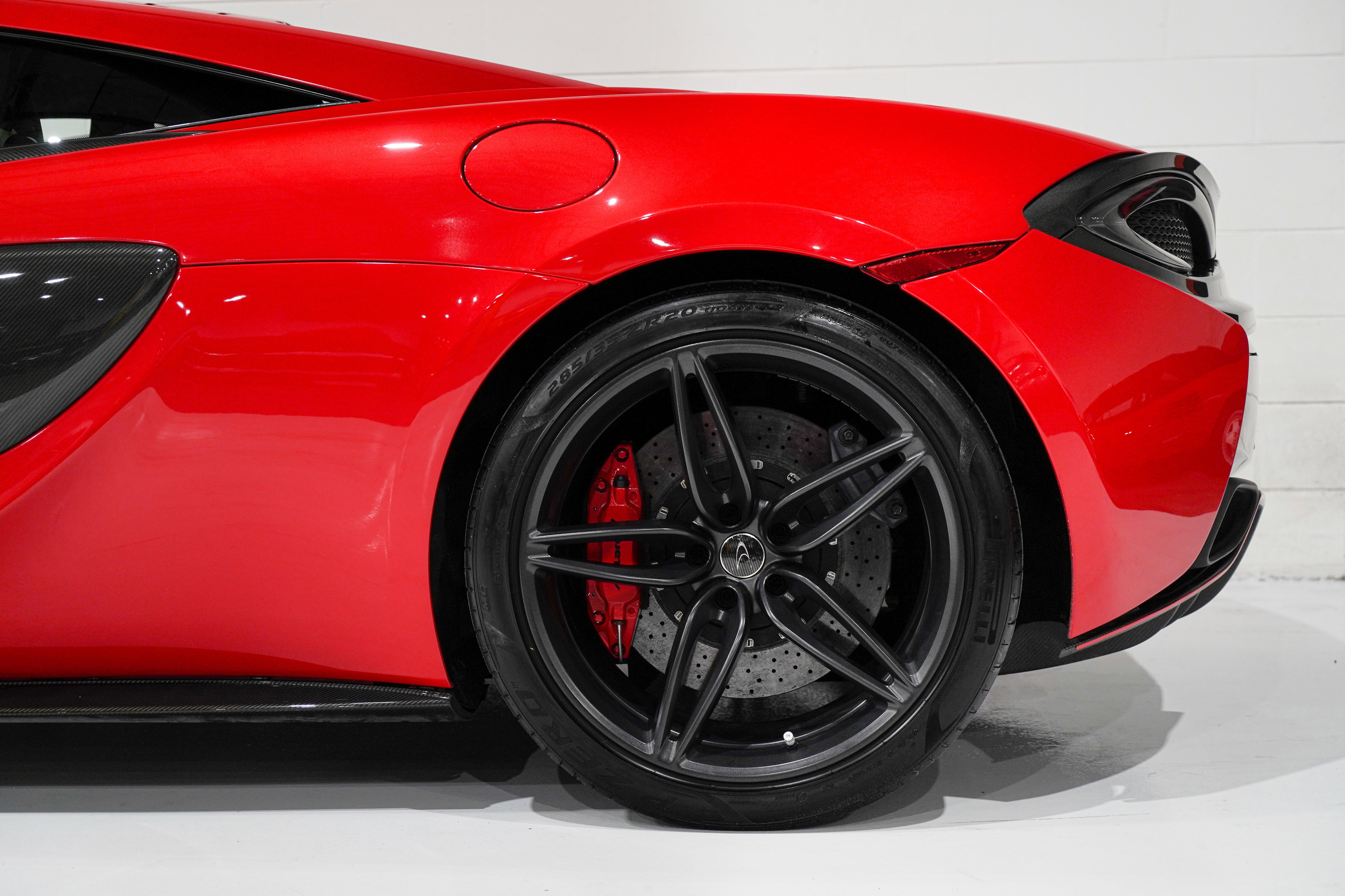 Used 2017 McLaren 570S Coupe RWD image 32