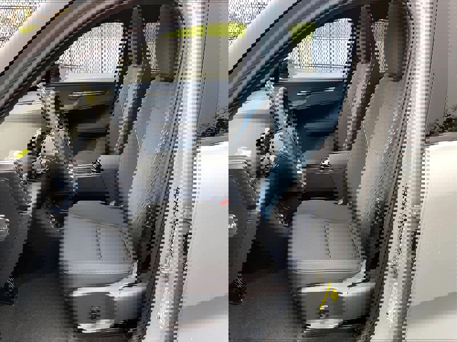 New 2026 Volvo EX30 Plus w/ Climate Package image 11