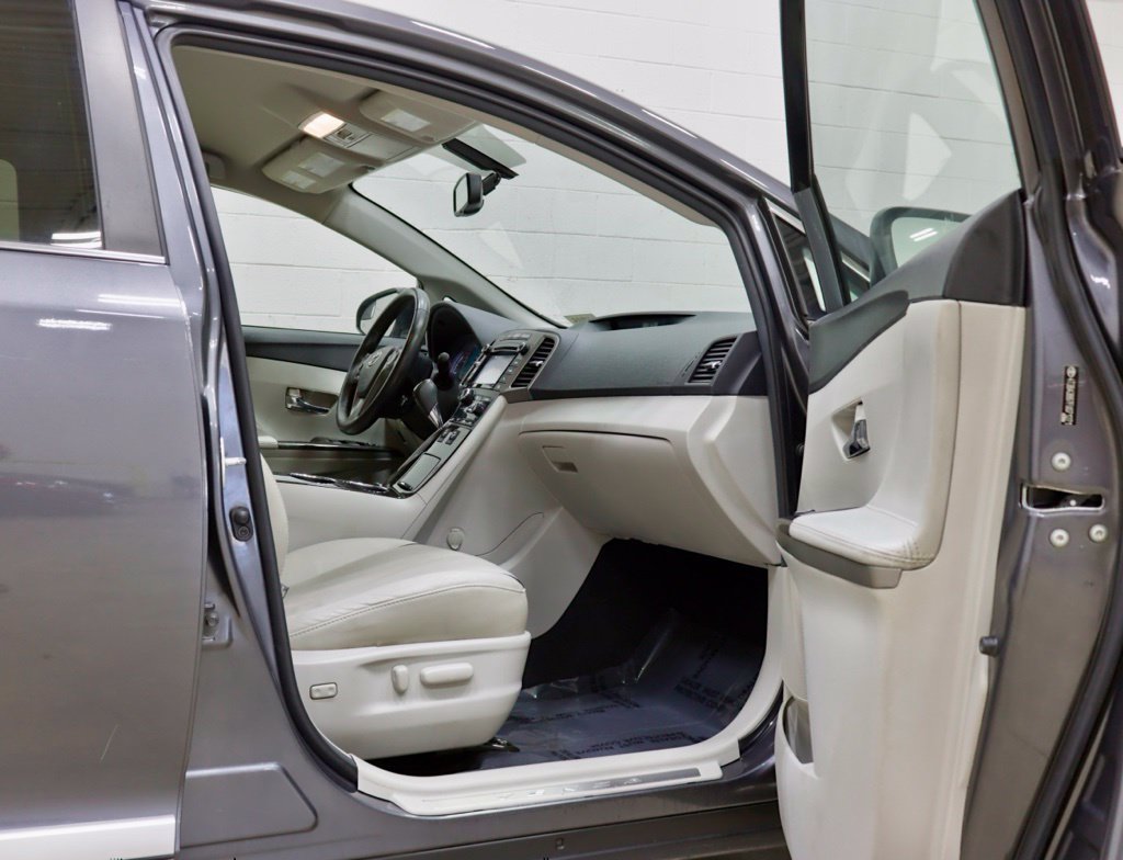 Used 2015 Toyota Venza XLE AWD/4WD image 35