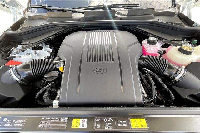 New 2025 Land Rover Range Rover Sport Dynamic SE image 13