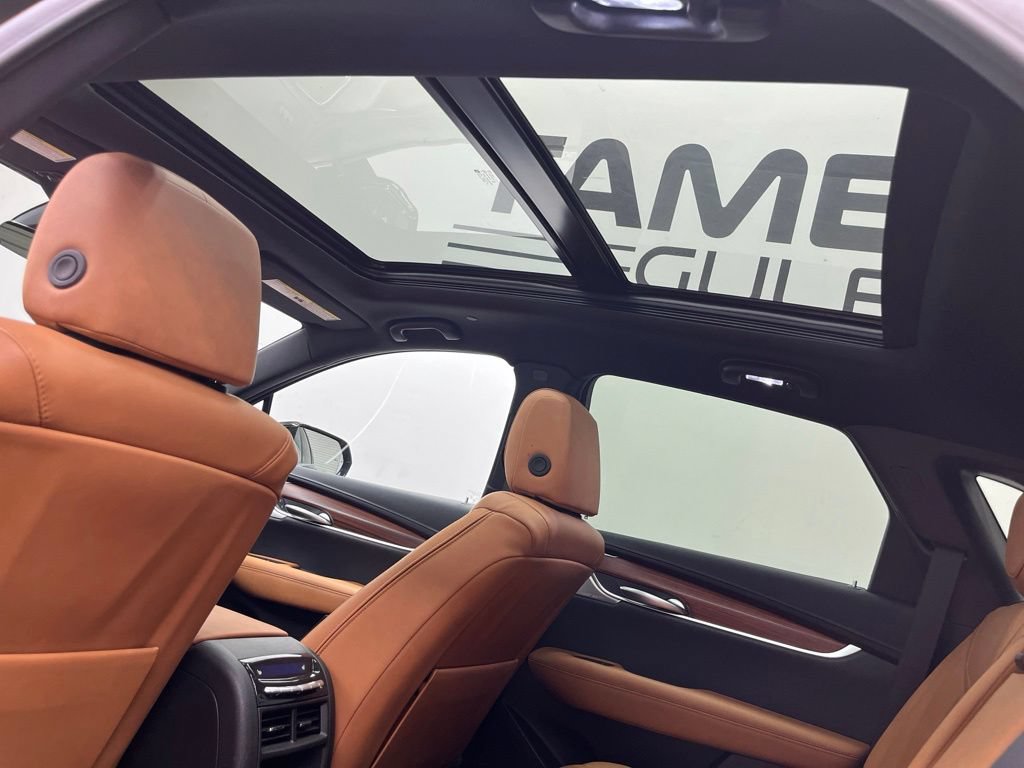 Used 2025 Cadillac XT5 Premium Luxury w/ LPO, Floor Liner Package FWD image 15