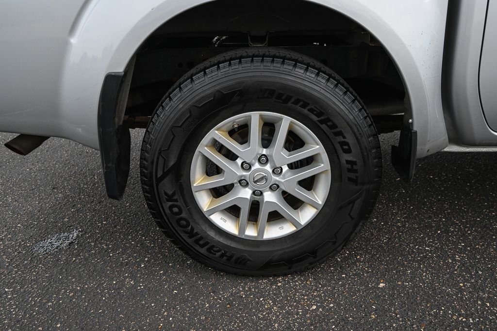 Used 2018 Nissan Frontier SV AWD/4WD image 14