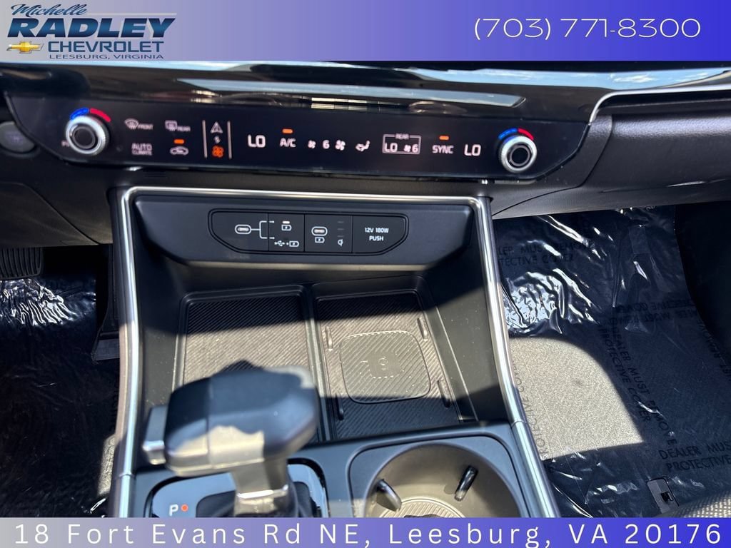 Used 2025 Kia Carnival SX Prestige FWD image 20