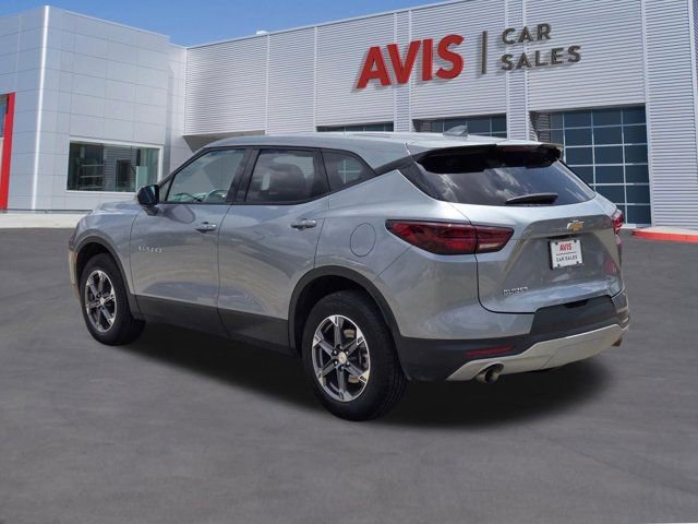 Used 2025 Chevrolet Blazer LT FWD image 9