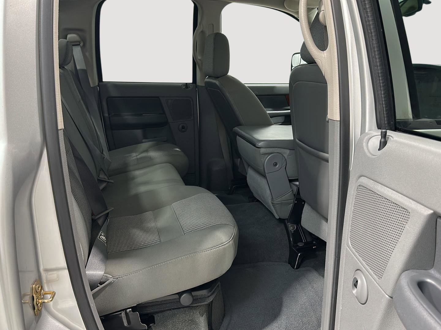 Used 2006 Dodge Ram 2500 Truck SLT image 20