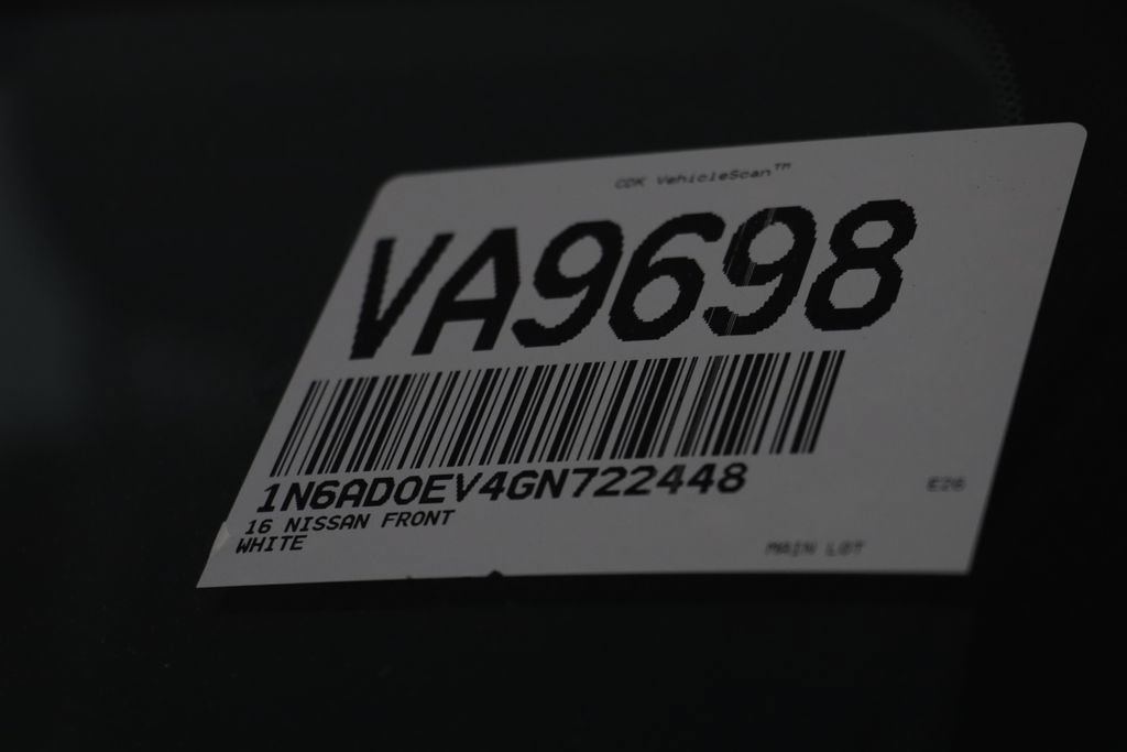 Used 2016 Nissan Frontier PRO-4X AWD/4WD image 26